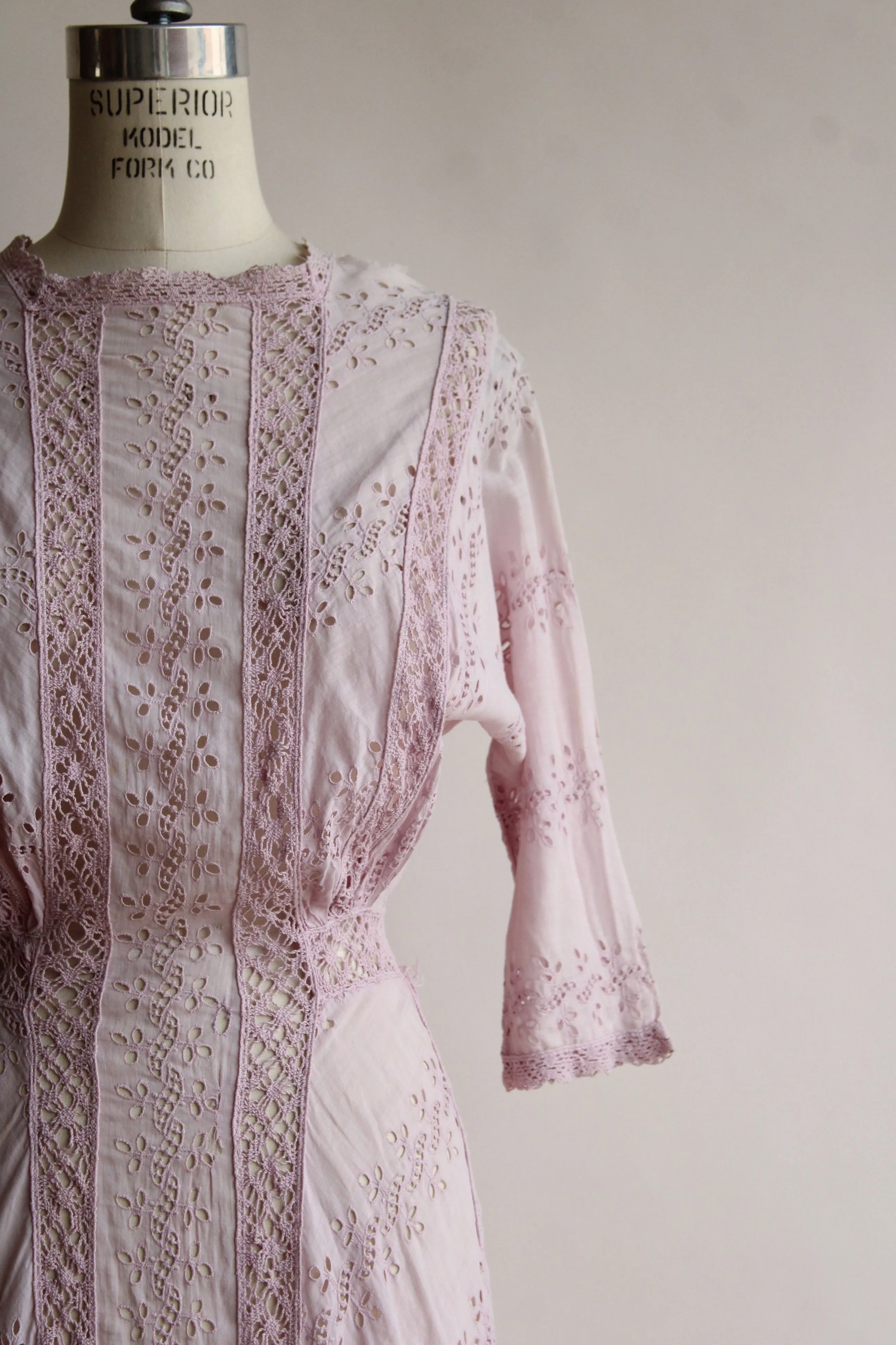 Antique 1900s Edwardian Lavender Cotton Dress