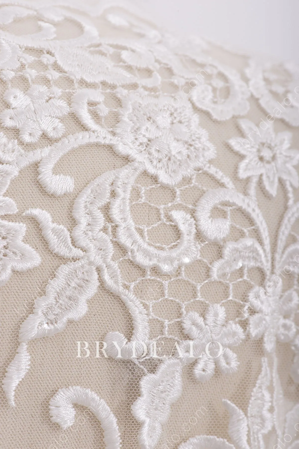 Beautiful Flower Cording Bridal Lace Fabric for Dresses