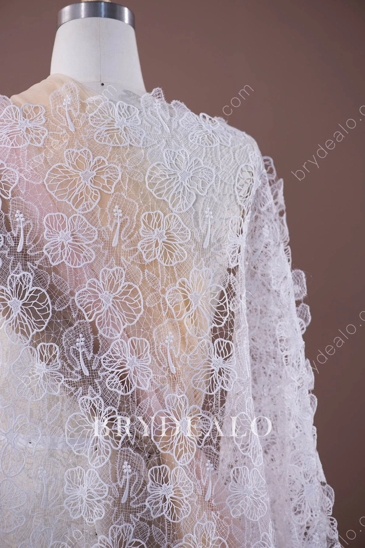 Modern Big Flower Embroidered Lace Fabric for Dresses