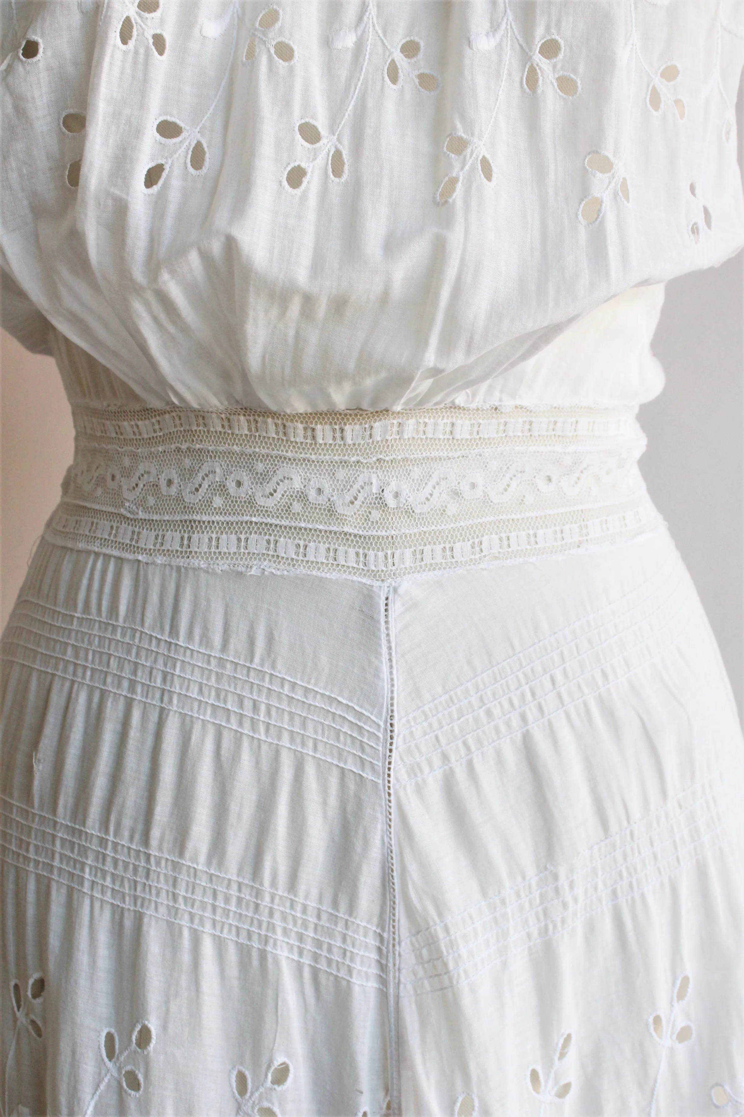 Vintage Antique 1900s Edwardian White Dress