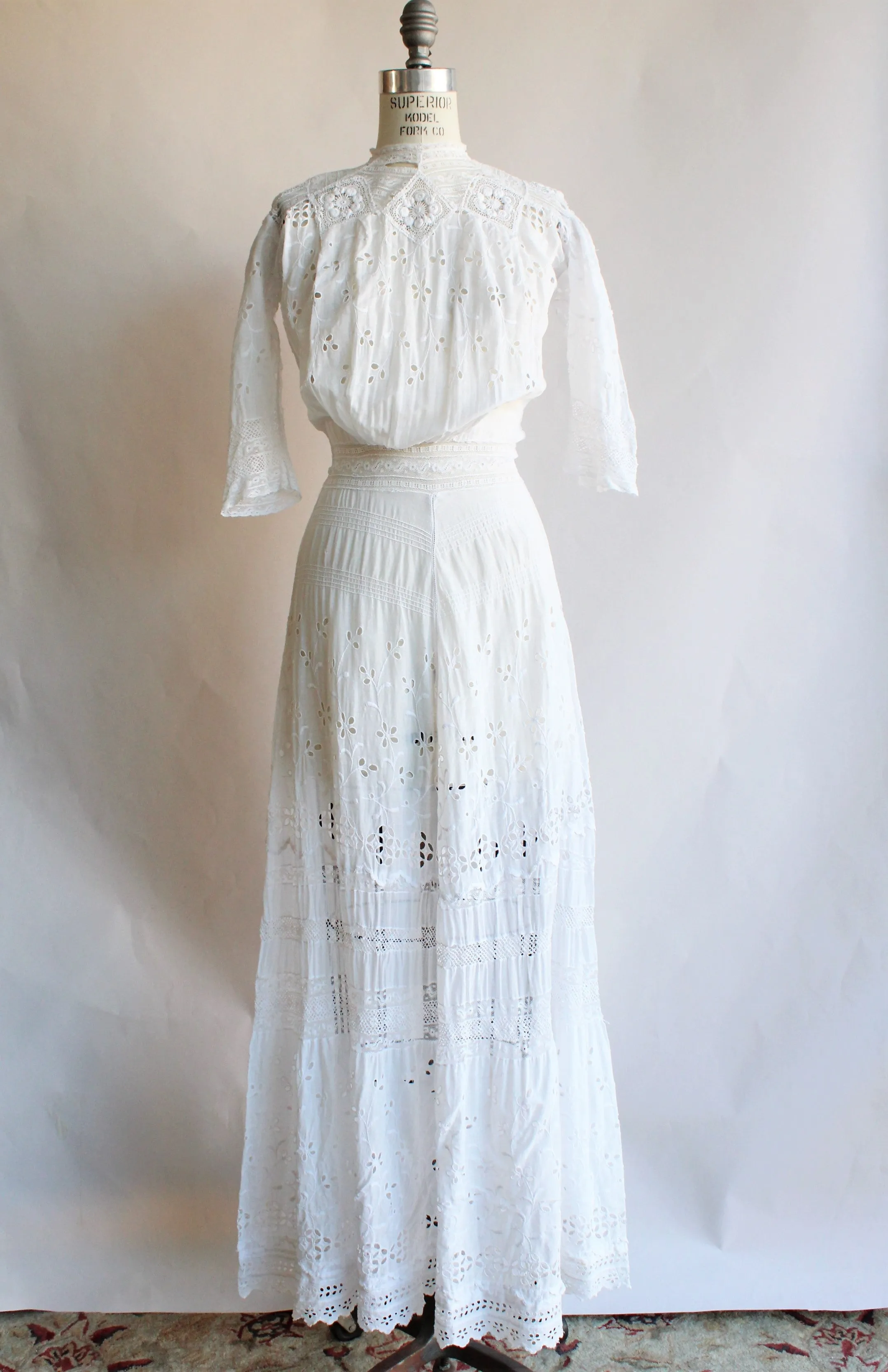 Vintage Antique 1900s Edwardian White Dress